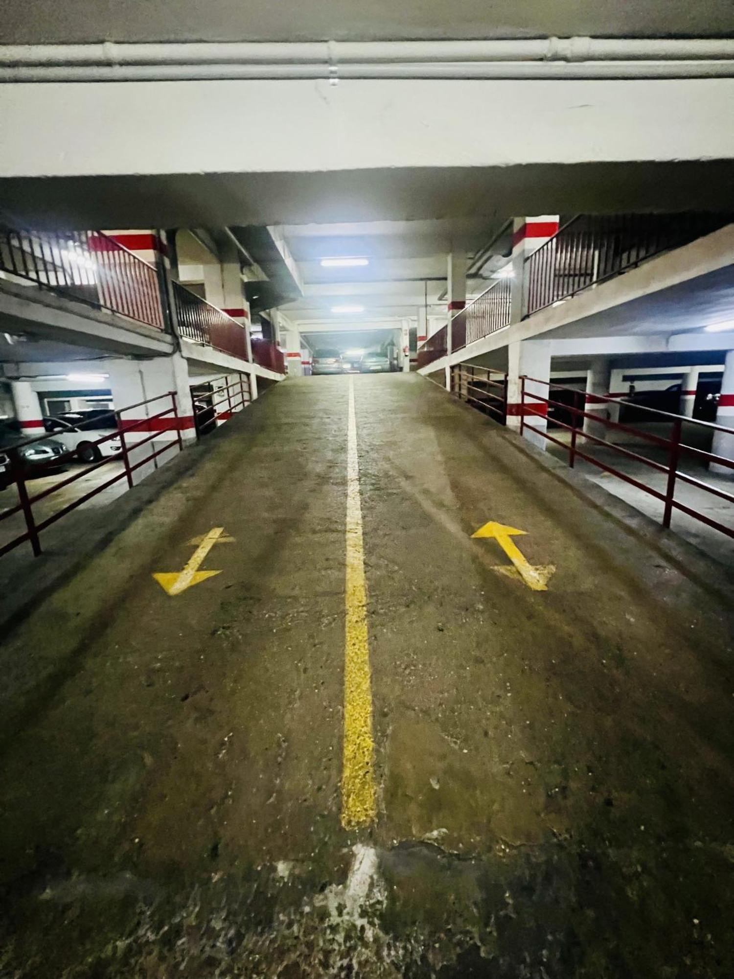 A Orillas Del Pilar Con Parking Saragoça Exterior foto
